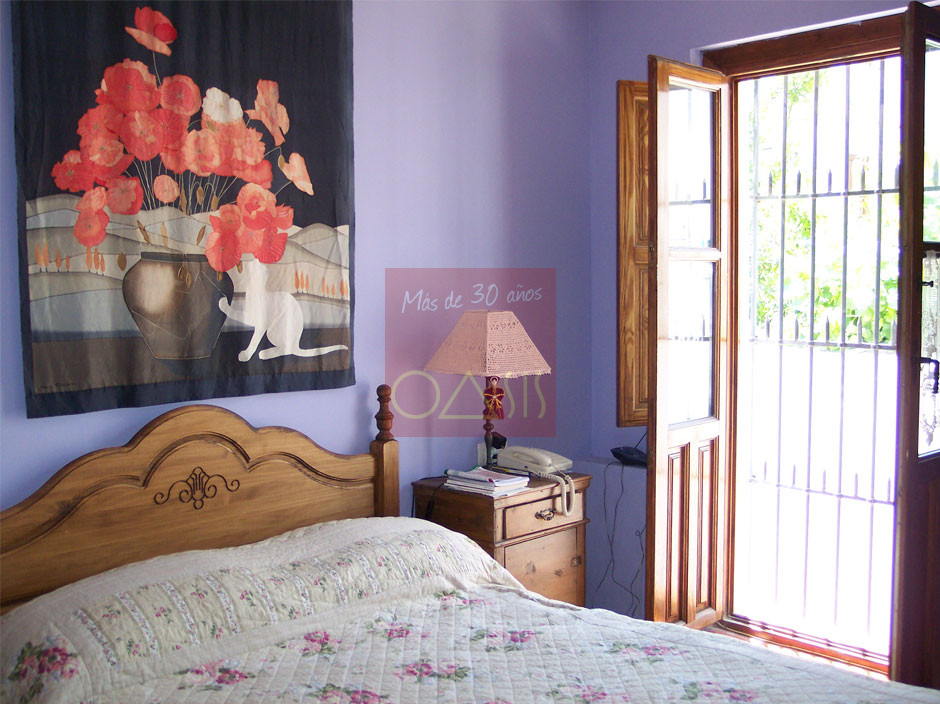 Dormitorio principal de casa del Albaicín, Granada.