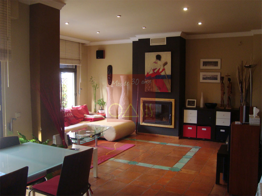 Salón de casa en venta en el Realejo, Granada.