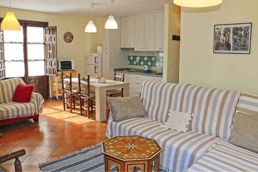 Short term rental in Granada - Oasis Real Estate